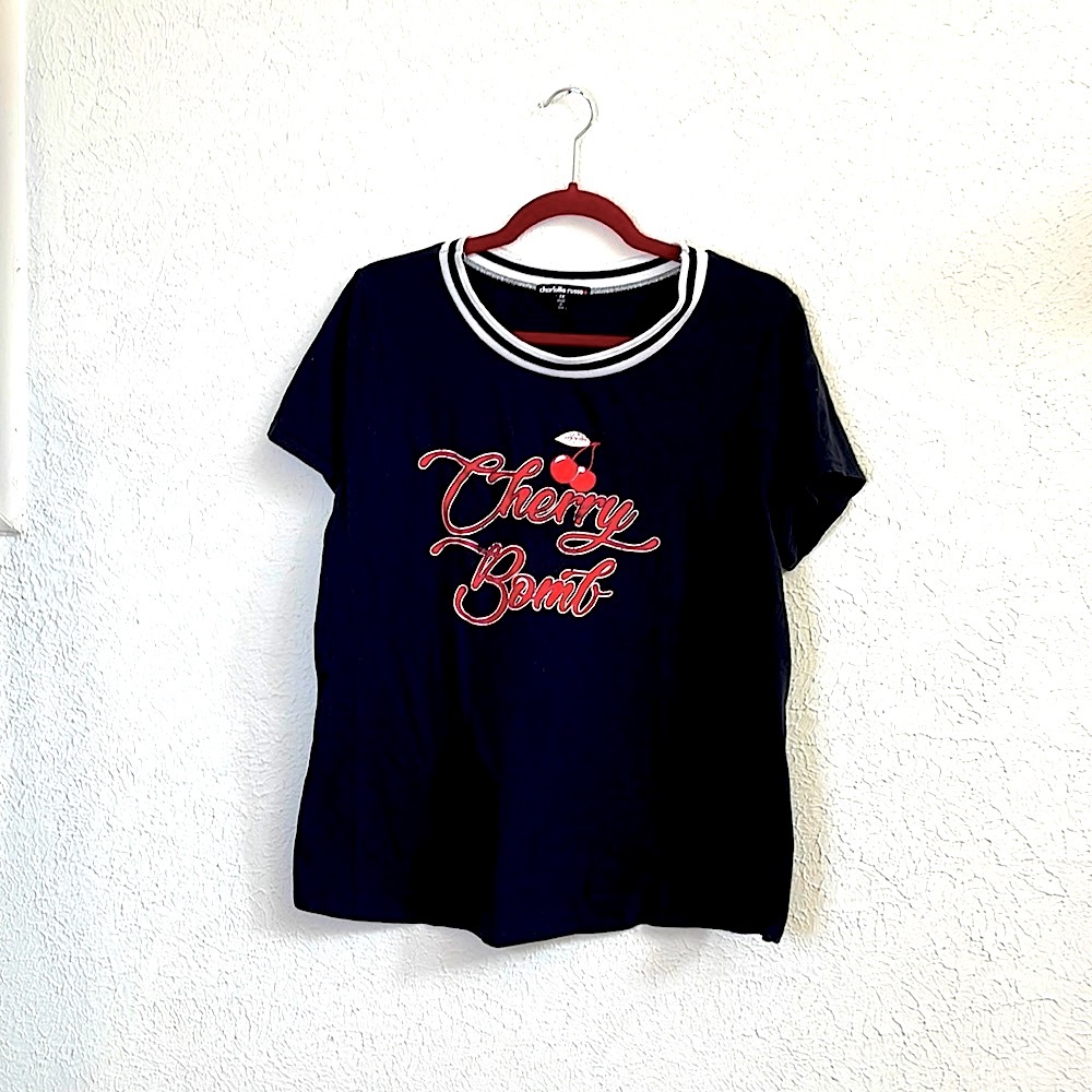 ❤️ Charlotte Russe plus size 1X cherry bomb black white and red shirt